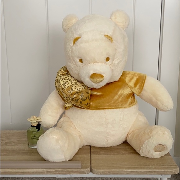 Disney Other - Limited Edition Winnie the Pooh